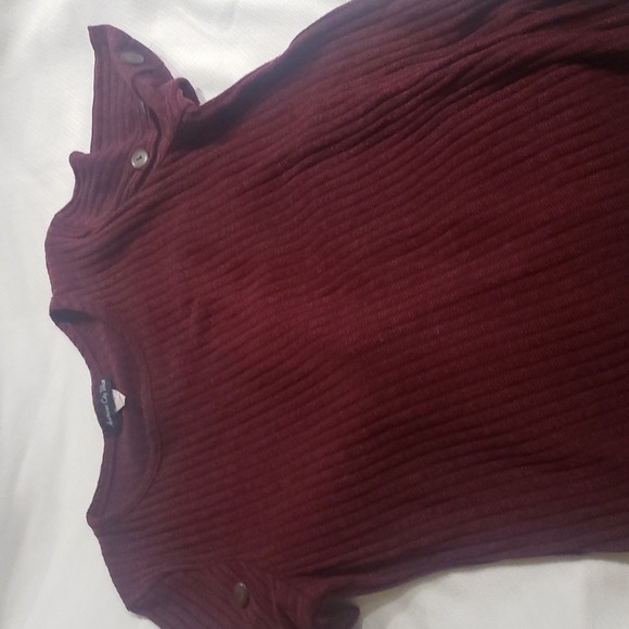 Top - Picture 5 of 7